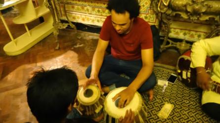 Me trying to play the tabla