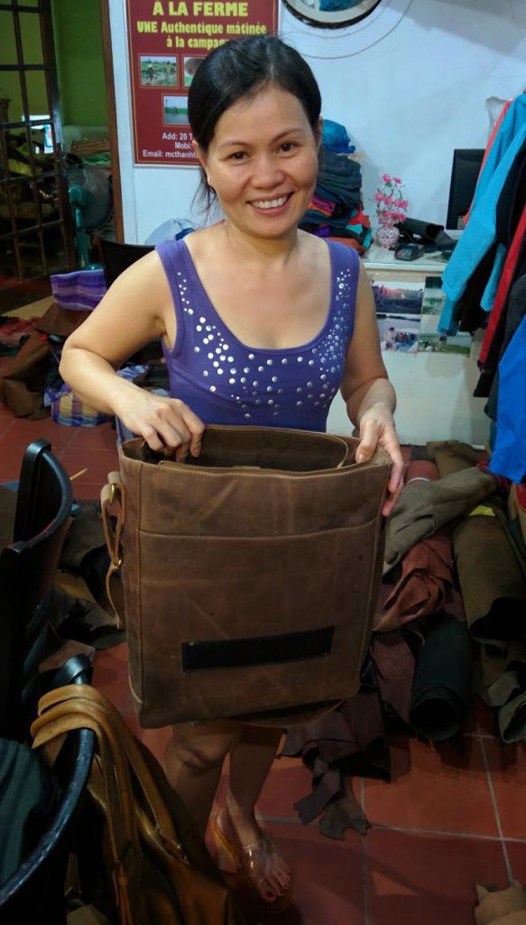 NoNy - This little lady made this leather messenger bag within 1 morning.