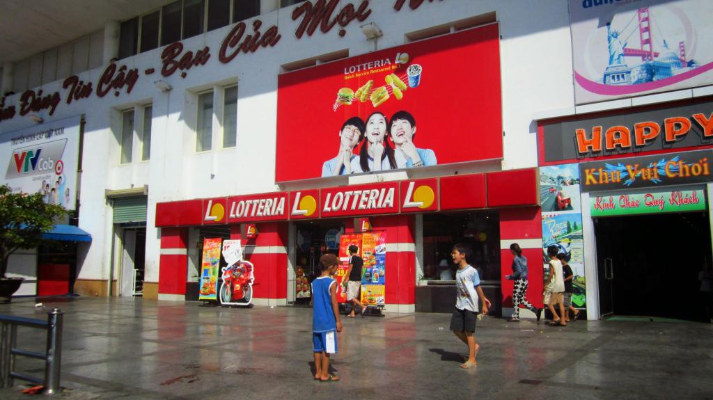 Lotterria - Vietnam's McDonalds fast food alternative